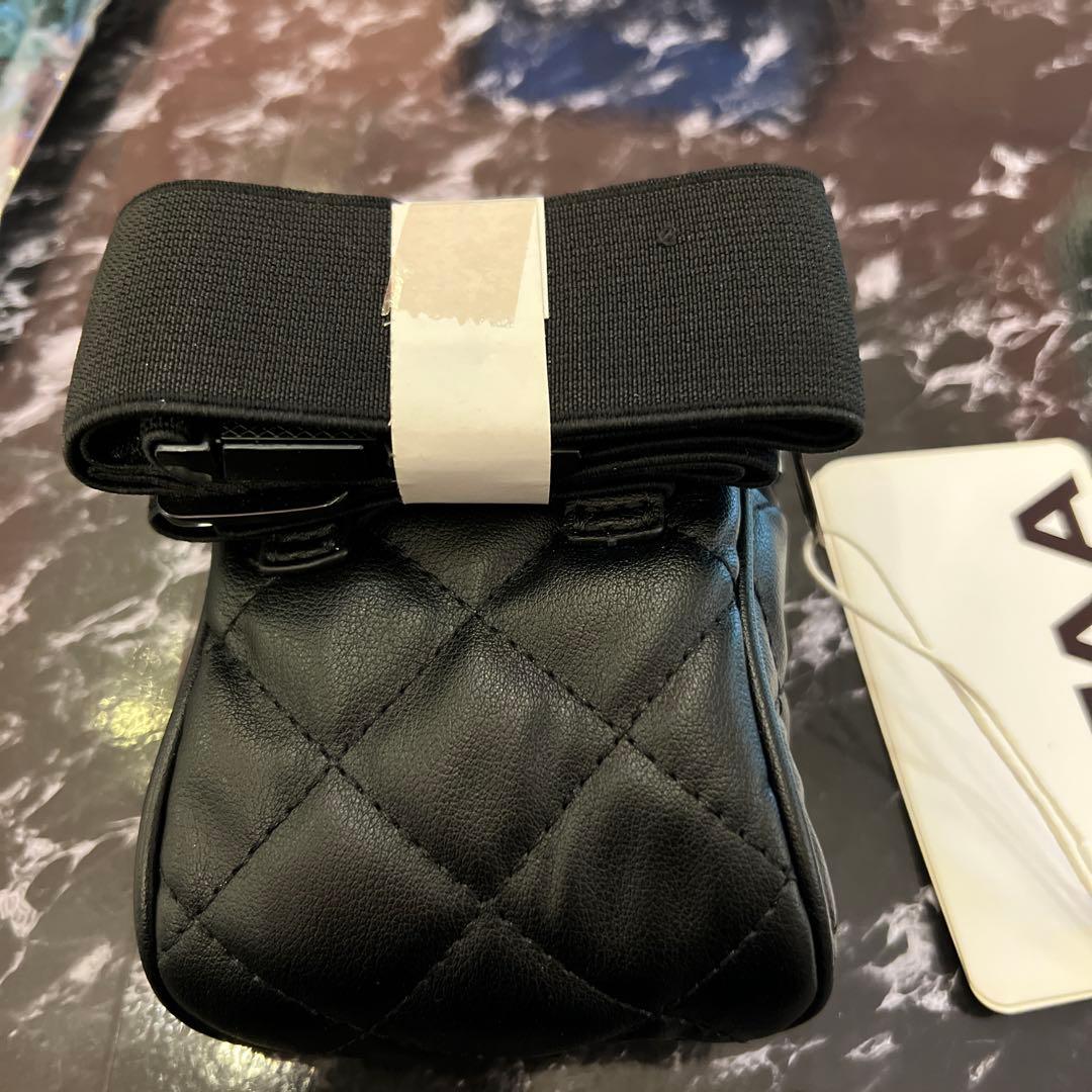 M*様 UTAA ブラック キルティングポーチ