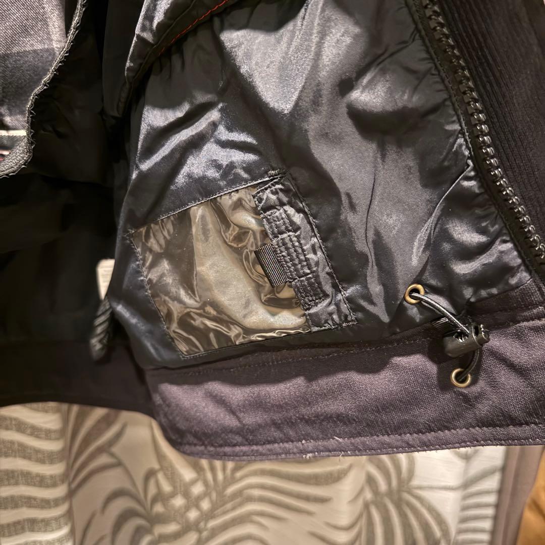 BURTON　スノーボードウェア　Mサイズ