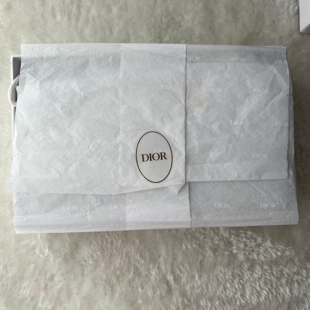 Lady Dior チェーンウォレット　カナージュ バッグ