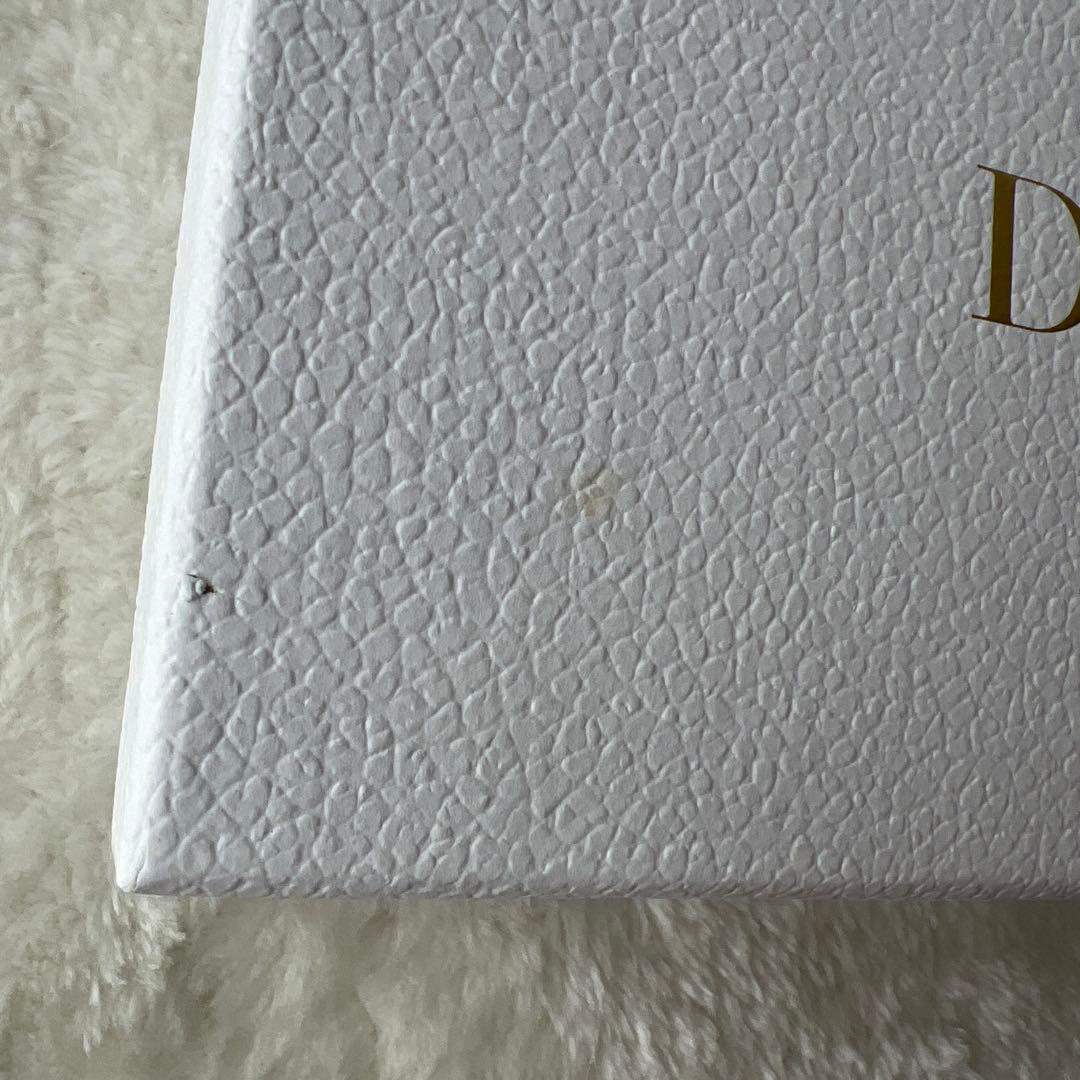 Lady Dior チェーンウォレット　カナージュ バッグ