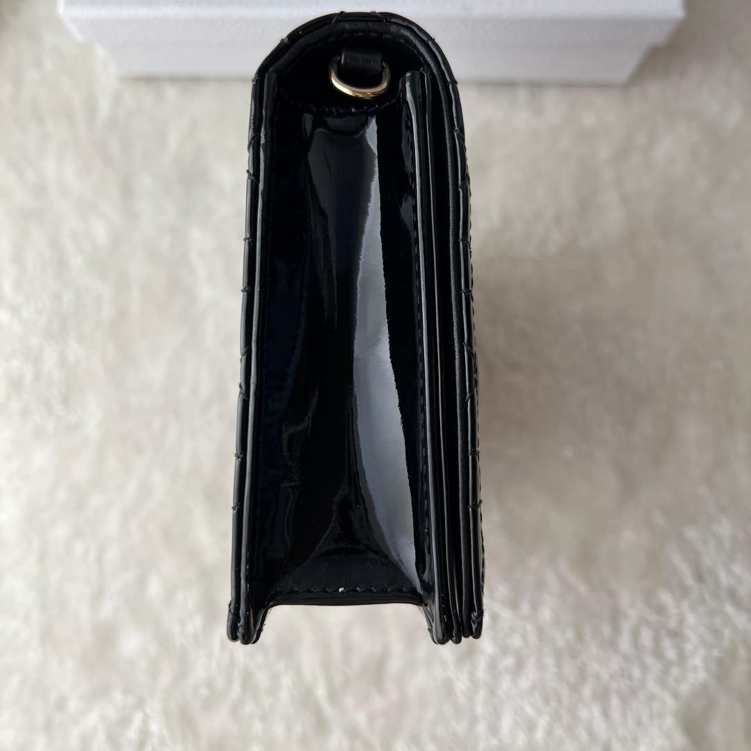 Lady Dior チェーンウォレット　カナージュ バッグ