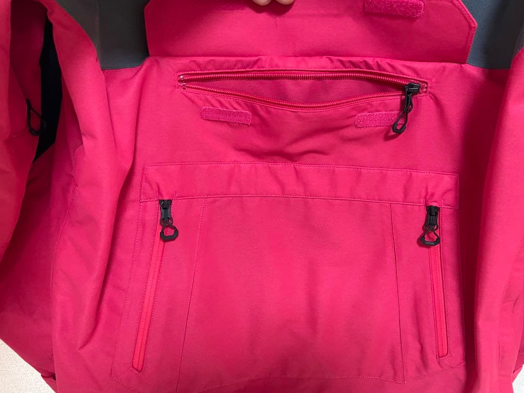 週末セール❤️【新品未使用】 VOLCOM スノーウエア プルオーバージャケット