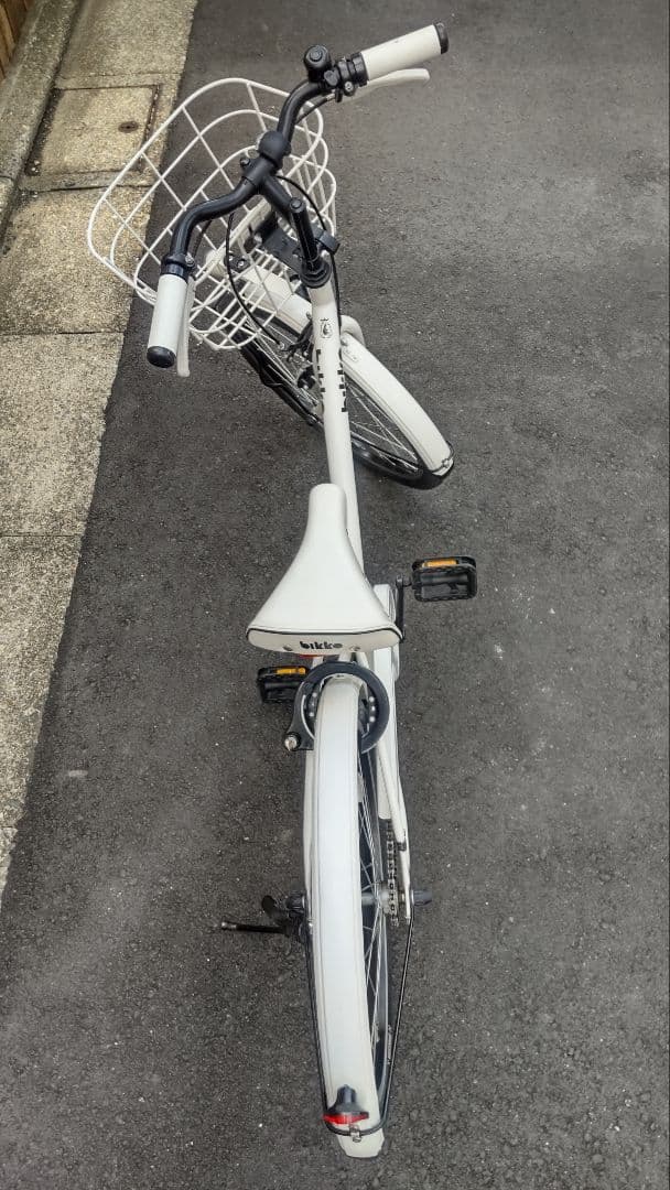bikke 子供用自転車 ホワイト 前面バスケット付き 22インチ