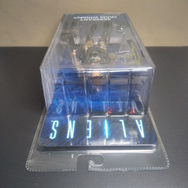 ALIEN◇XENOMORPH WARRIOR（ブルー）◇C・WINDRIX