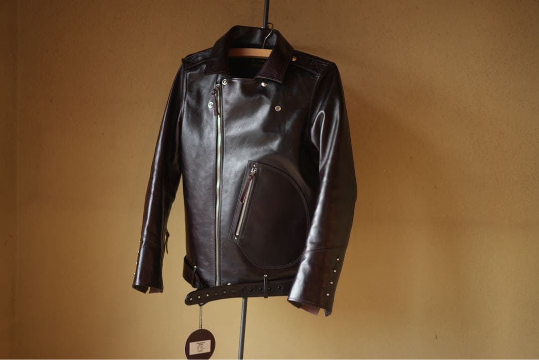 期間限定セール【新品未使用】ファウンテンヘッドレザー　ベータ　ブラウン