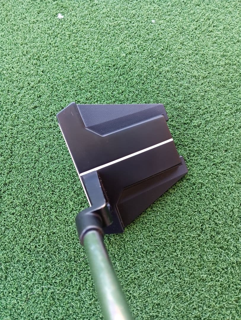 オデッセイTRI−BEAM 12 パタ−STROKE-LAB70CLASS