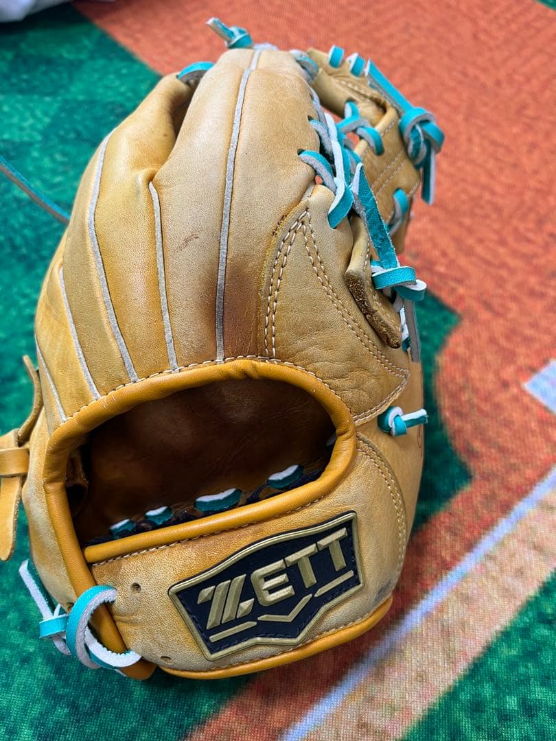 はる プロフ必読 　ZETT少年軟式グローブ