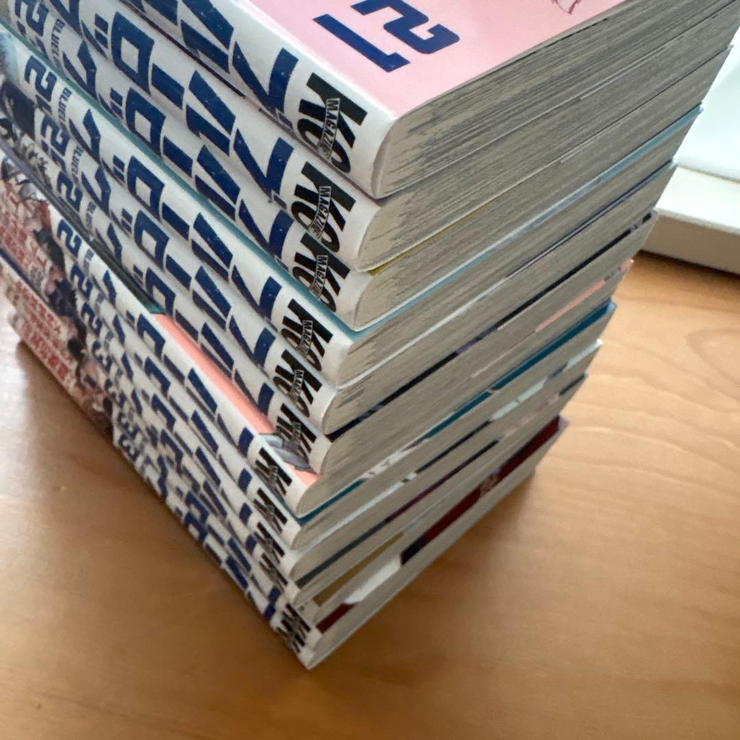 ブルーロック 1～33巻, エピソード凪1～6巻, キャラブック1冊, 小説2冊