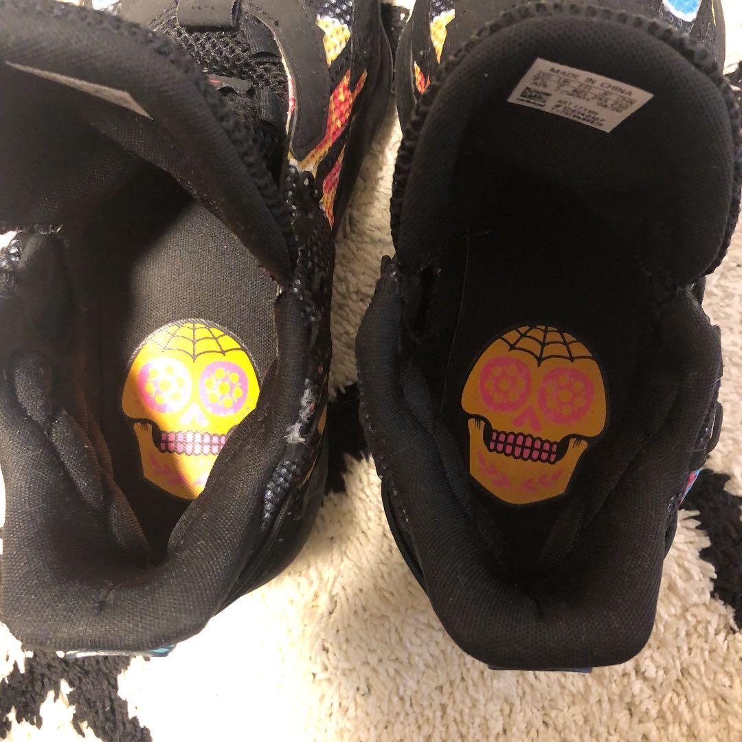 アディダスのバッシュ