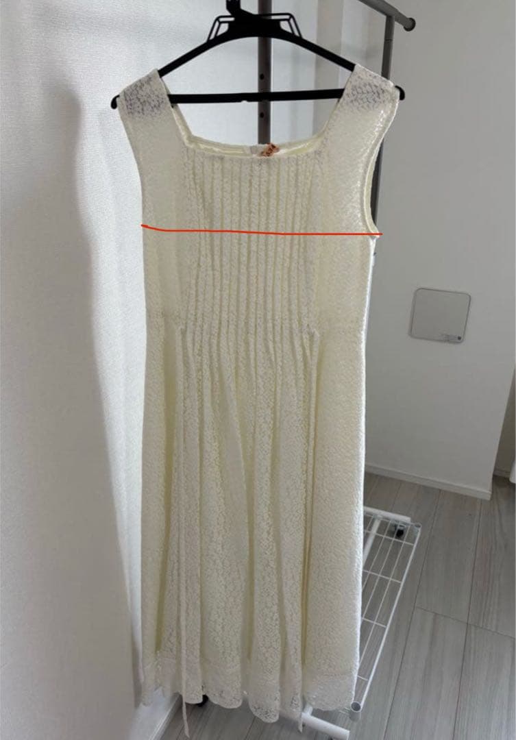 Ｍ　　ジャスグリッティー　ピンタックサマーワンピース