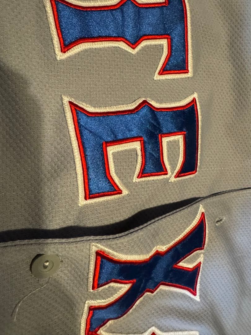 テキサスレンジャーズ2010ワールドシリーズ物グレーXL 美品