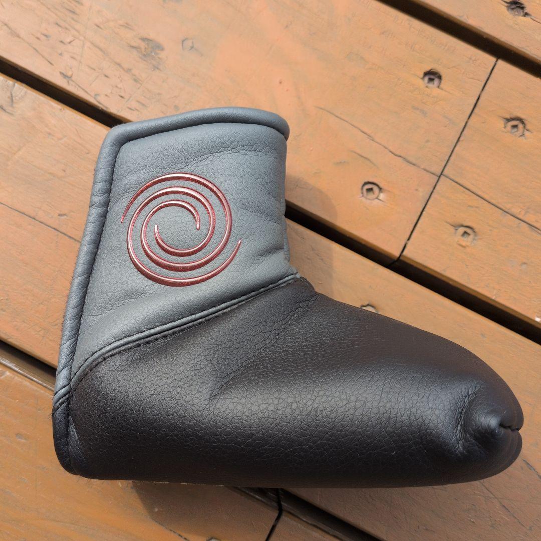 ODYSSEY TRIPLE WIDE パター