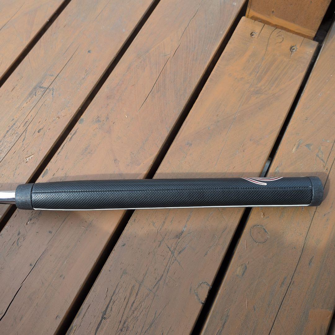 ODYSSEY TRIPLE WIDE パター