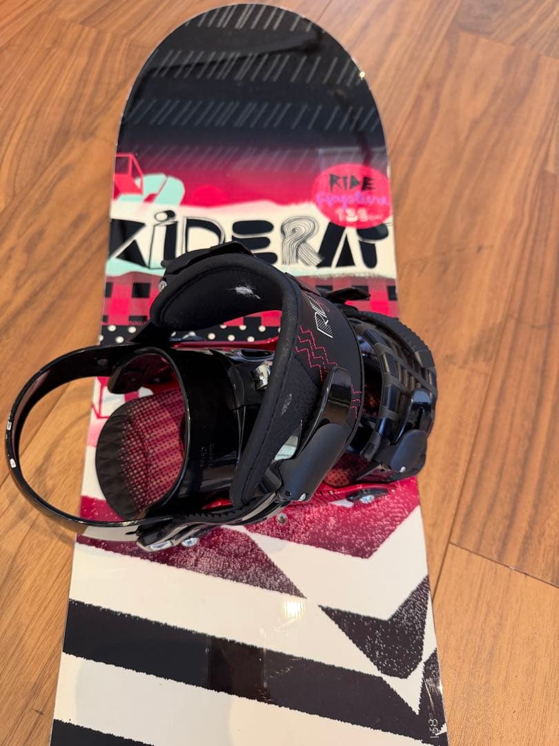 138cmスノーボード板ビンディング2点セットピンク初心者用スタンダード