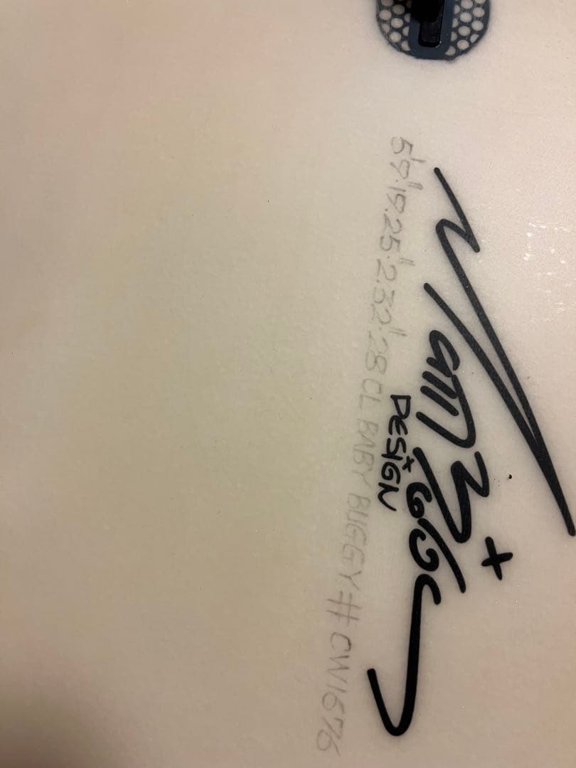 ショートボード 5'9\" x 22\" x 2.75\"