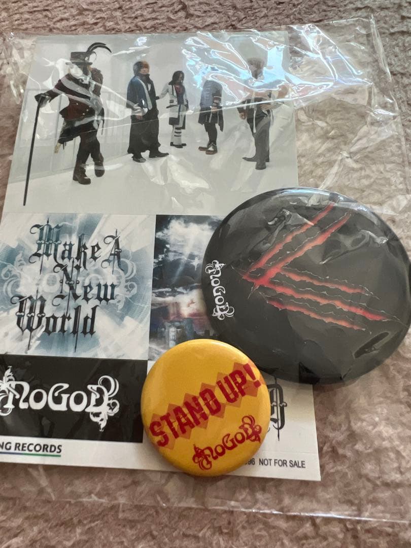 NO GOD ノーゴッド　CD 缶バッジ　ステッカー　V / 神劇　他