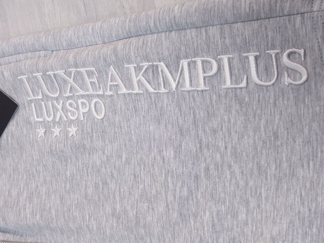 新品XLサイズ セットアップ 刺繍ロゴ ゴルフウェア上下セット GOLF