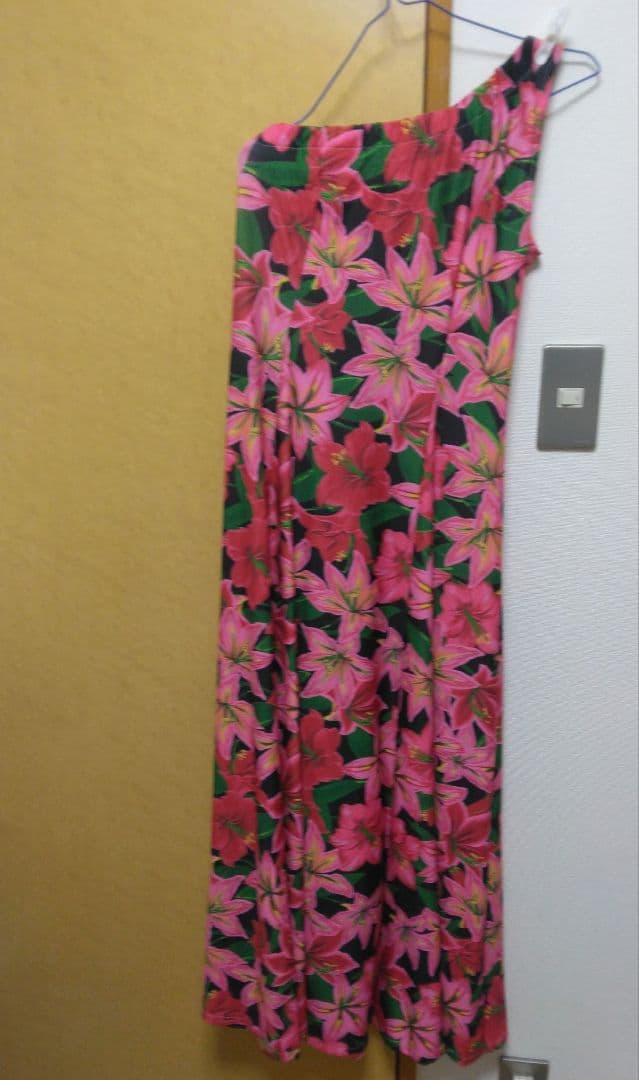 フラダンス用ワンショルダードレス花柄　125センチ