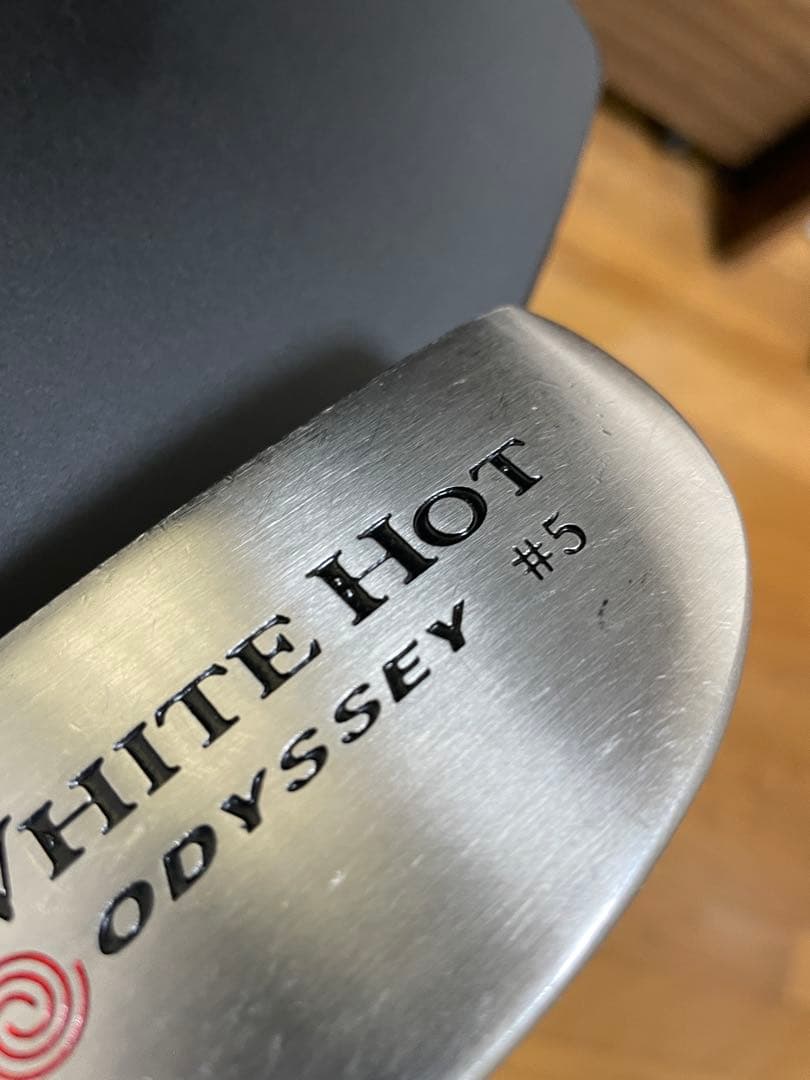 32インチ　2ドット　Odyssey White Hot #5 パター