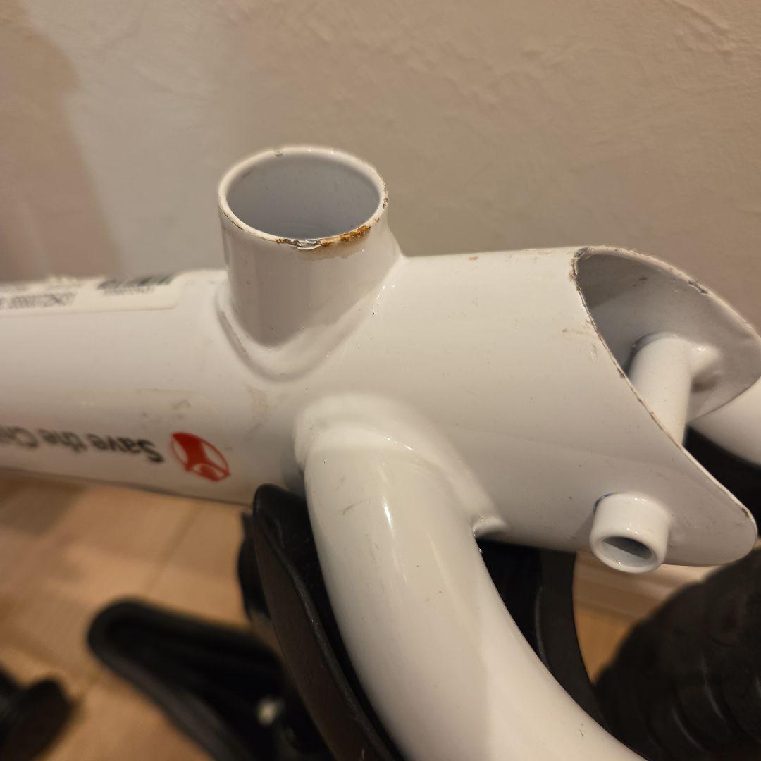 STRIDER ストライダー　スポーツモデル　 限定色 ホワイト　12インチ