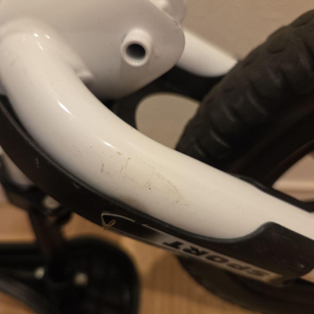 STRIDER ストライダー　スポーツモデル　 限定色 ホワイト　12インチ