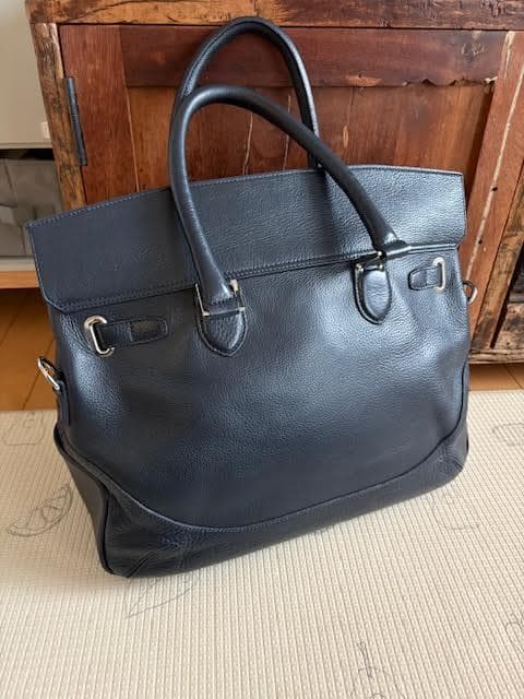 PELLE MORBIDA フラップ レザー トートバッグ