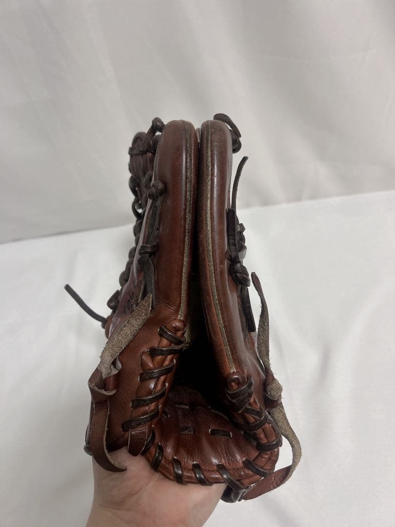 値下げ⭕️【硬式】アシックス ゴールドステージ 外野手用グローブ 付属品付き