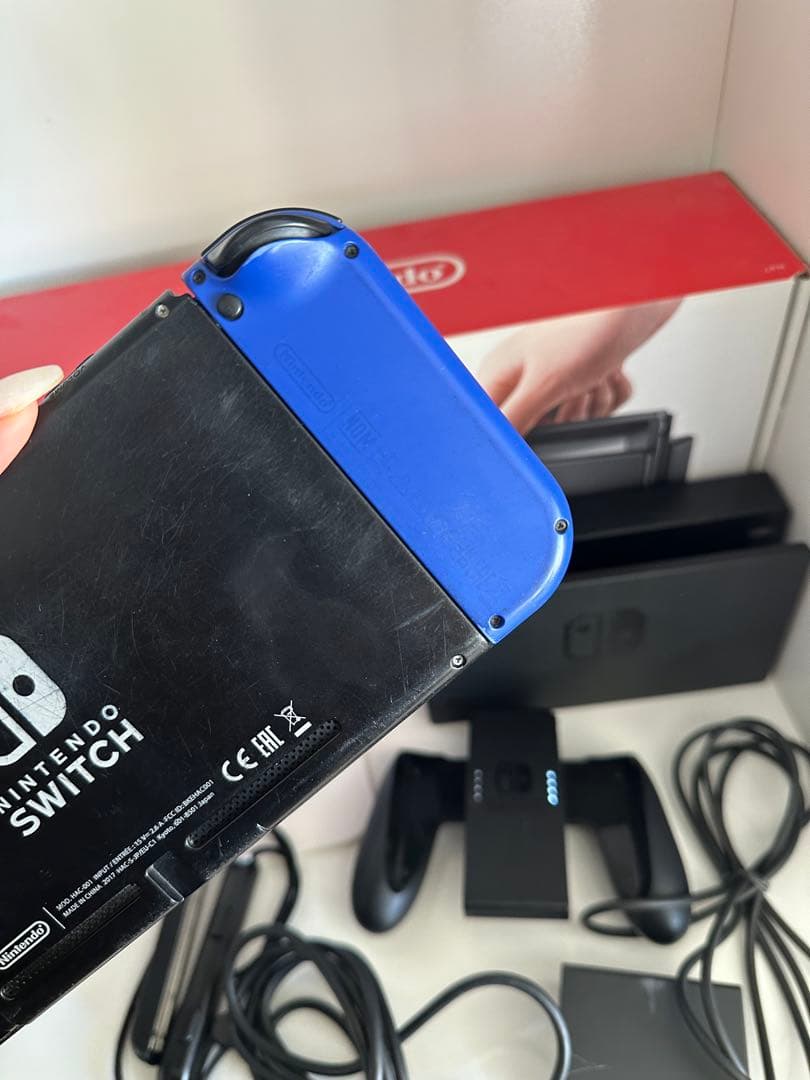 u*o様 任天堂switch 本体　フルセット