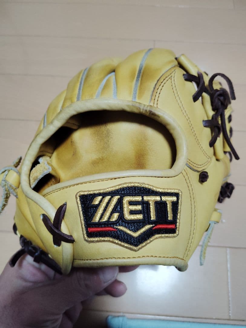 ZETT PROSTATUS 硬式グローブ イエロー