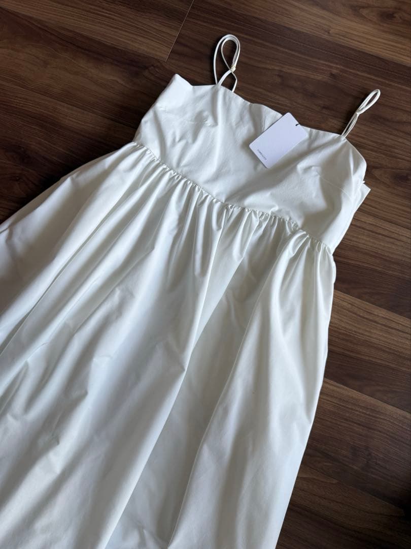 Shikina × TORRAZZO DONNA ニット×ボリュームドレス