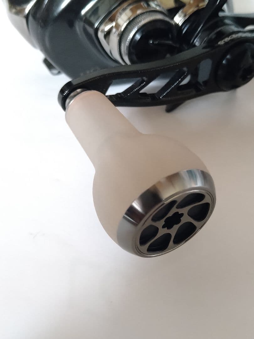 シマノ 現行品 23アンタレス dc md HG ゴメクサスハンドル付き