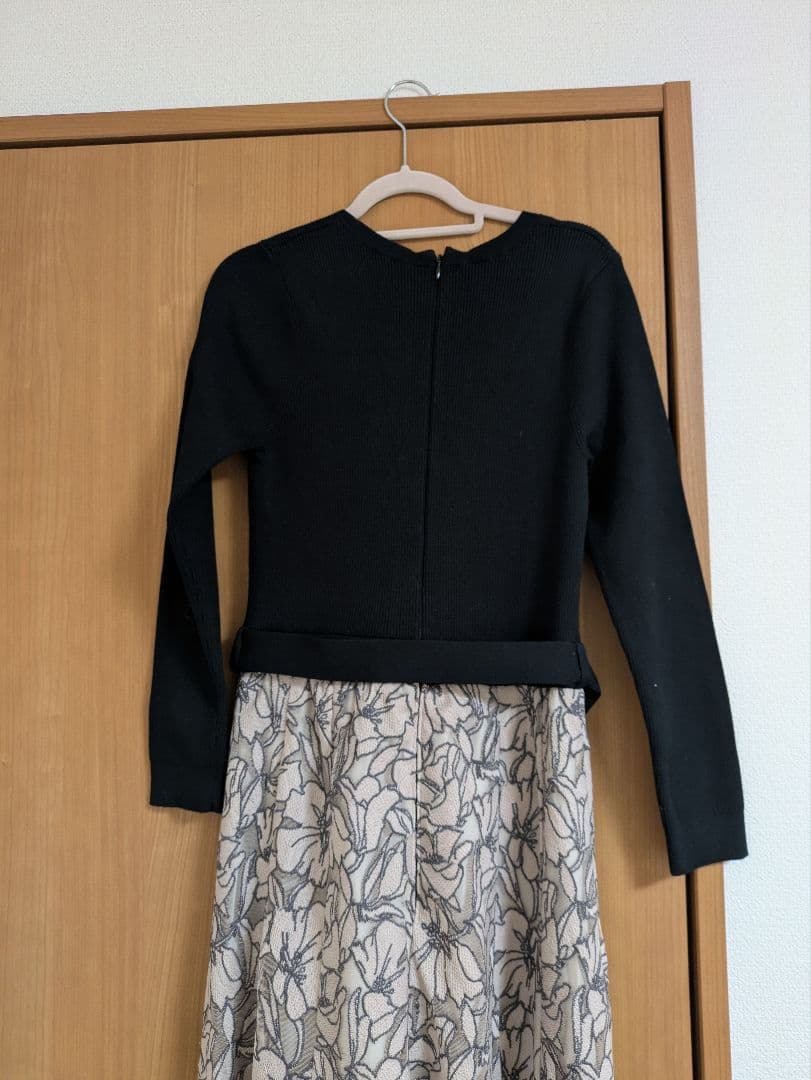 ジャスグリッティー　配色レースドッキングニットワンピース