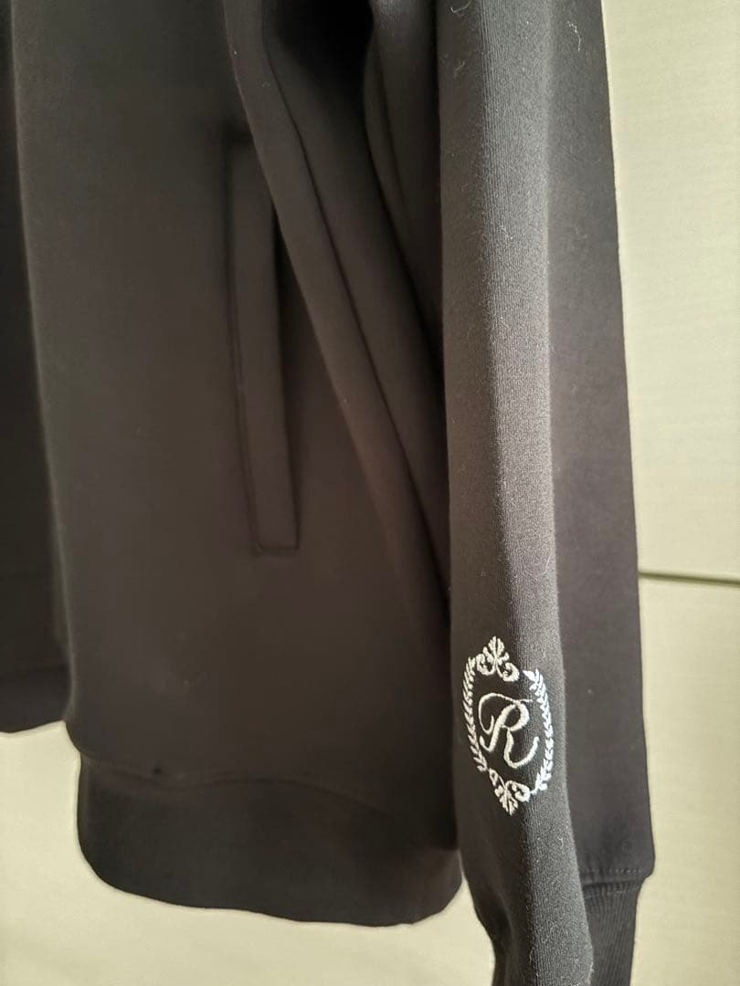 MEDOC 刺繍ボンディングパーカー　未使用