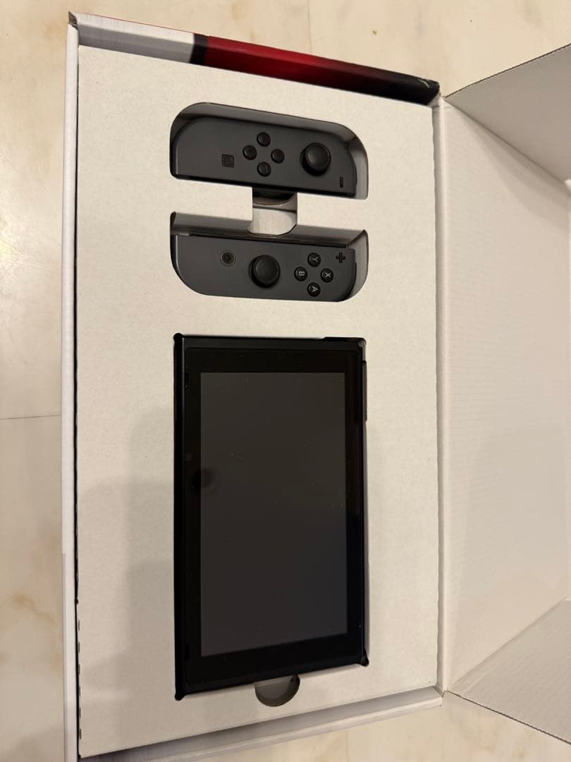 NintendoSwitch本体　付属品付き