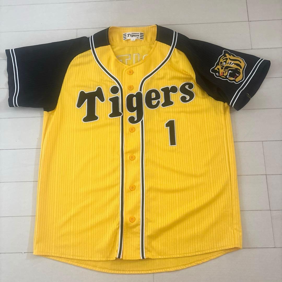 阪神タイガース　ウル虎の夏2016レプリカユニフォームＬ＆応援キャップ他セット