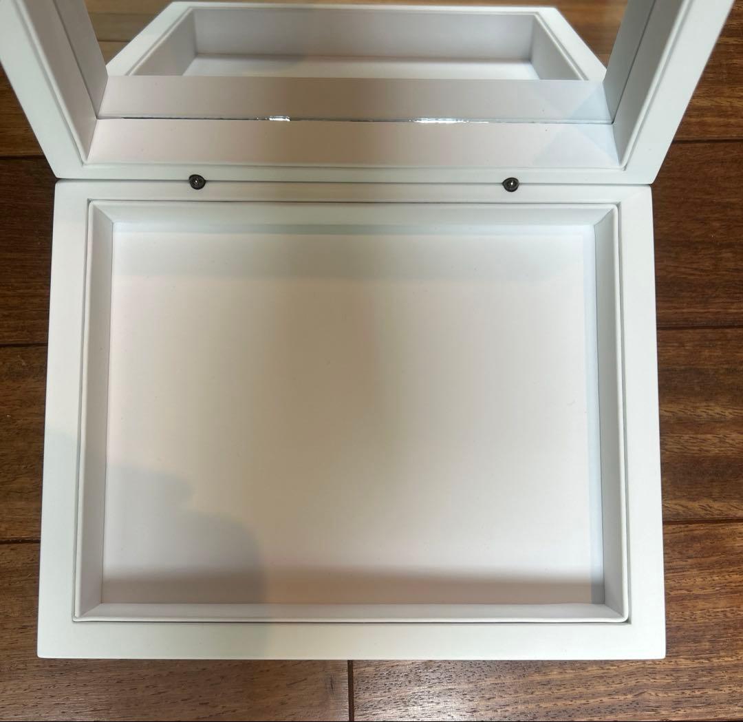 シャネル　正規品　ミラー付きボックス