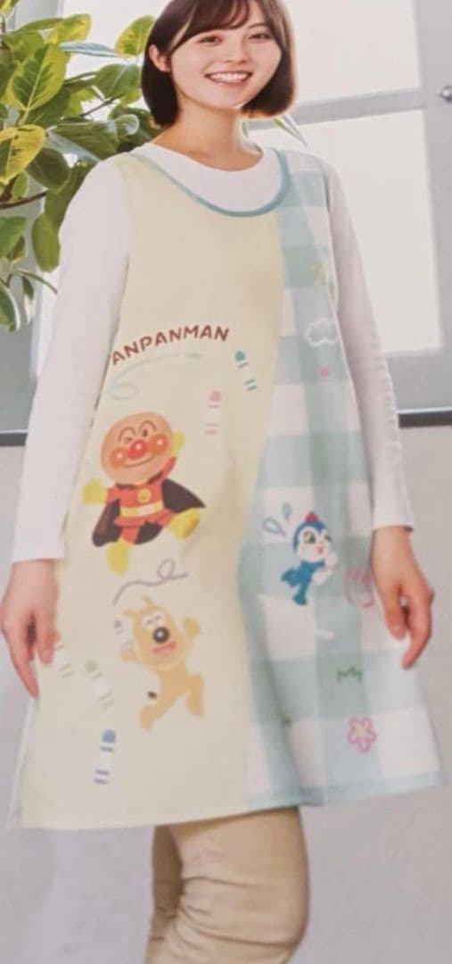 新品未使用☆アンパンマン 保育士エプロン＆靴下セット アンパンマンエプロン