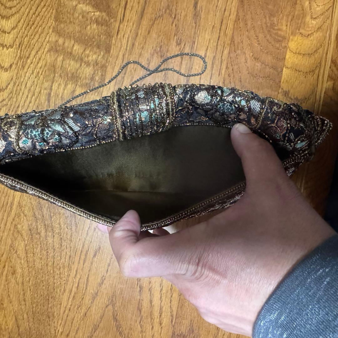 新品 ビーズ刺繍入りクラッチバッグ TOWANNY(PAT1314758)即発送