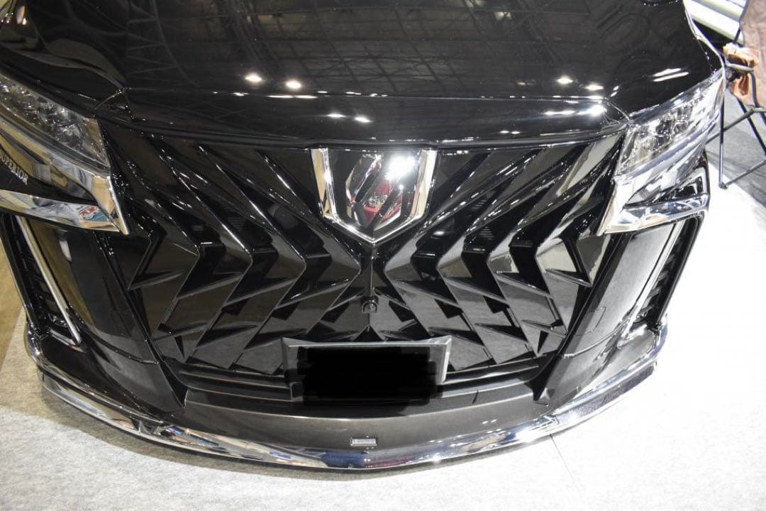 アルファード30系フードトップモール