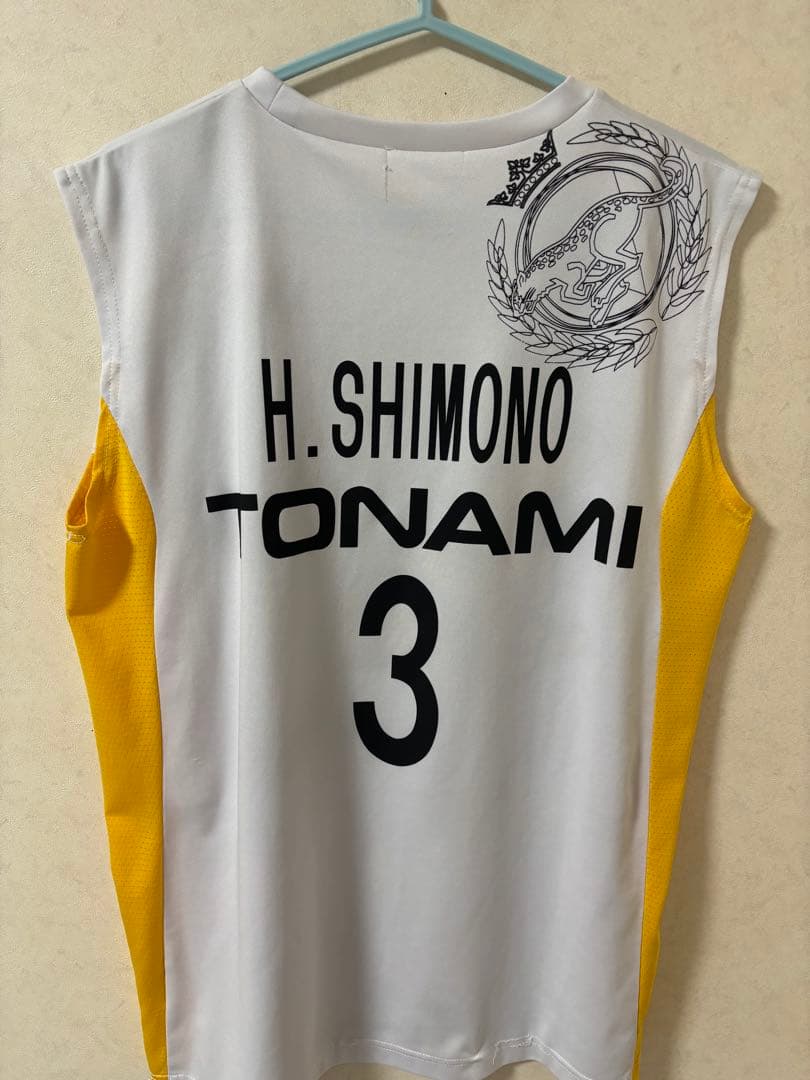 トナミ運輸バドミントン　ユニホーム