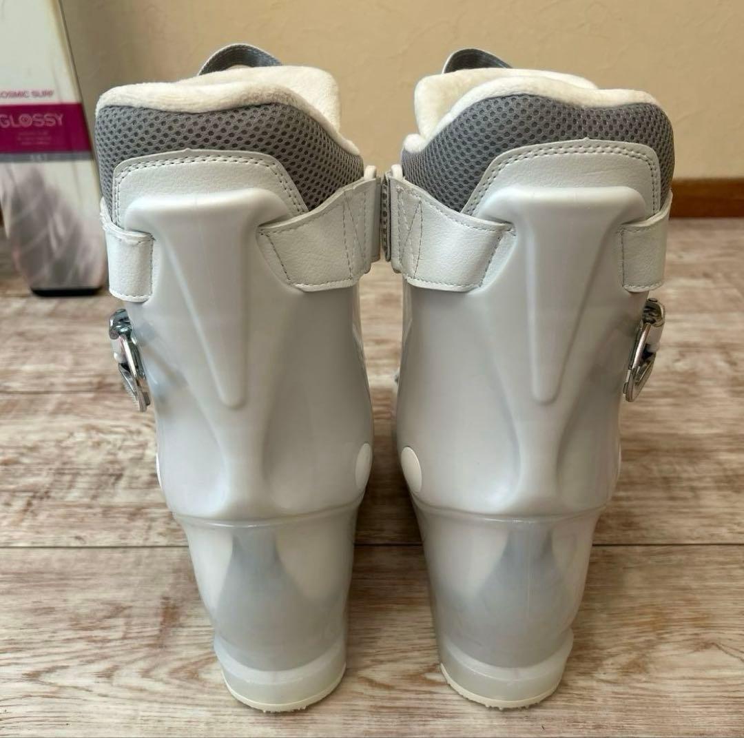 ◾️カービングスキーセット　板147㎝　ブーツ24㎝ 女性用　レディース用