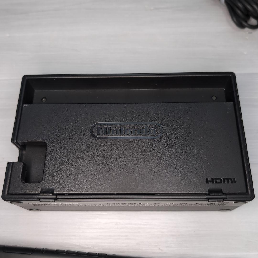 【中古】Nintendo Switch 本体 + コントローラ + 付属品セット