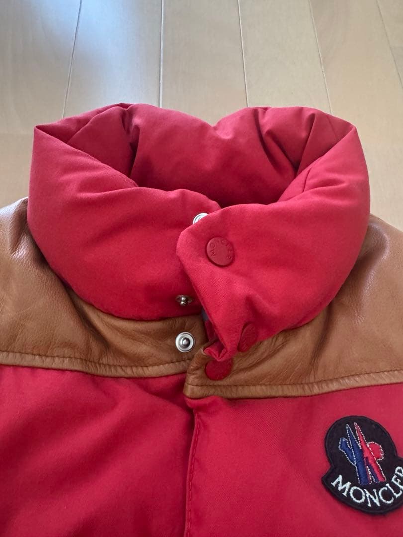 【専用】モンクレール ダウンベスト レッド