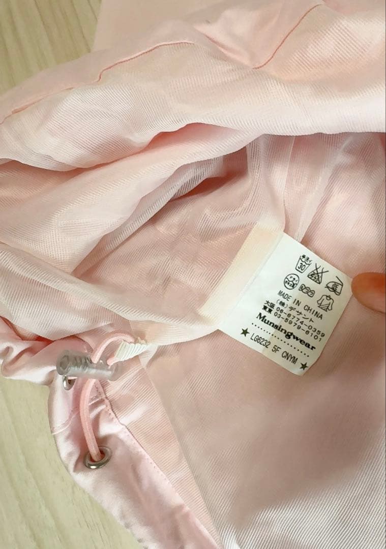 未使用に近い マンシングウエア ゴルフウインドブレーカー Vネック