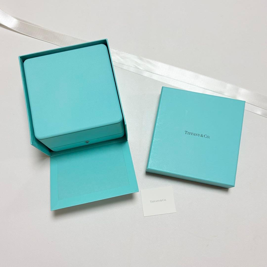美品　ティファニー　バングルケース　空箱　ブレスレット　腕時計ケース　現行品　A