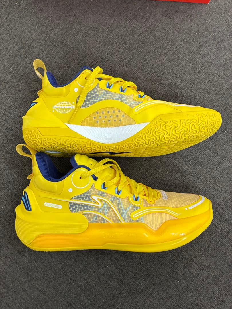 lining YUSHUAI XVI V2 リーニン　ユーシュアイ 16