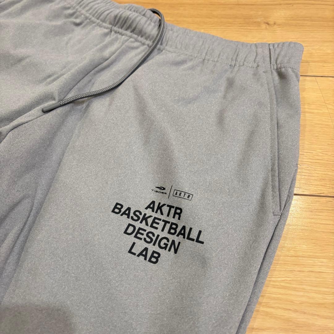 新品　TIGORA×AKTR トレーニングウェア　上下セット　バスケ　XL