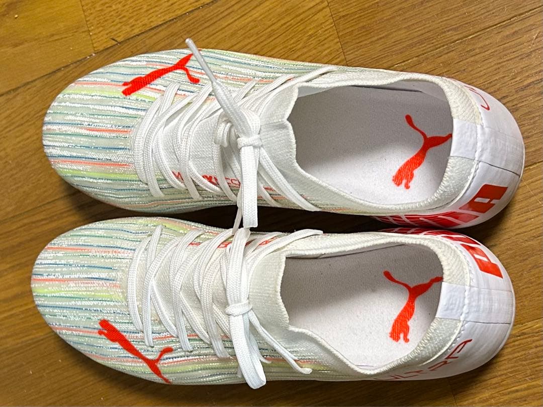 ジュニアサッカーシューズ　（PUMA）