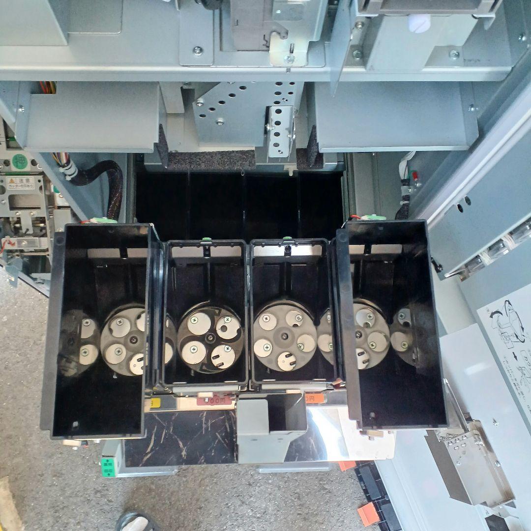 【美品】新500円・新紙幣対応済■グローリーVT-B20券売機　送料無料