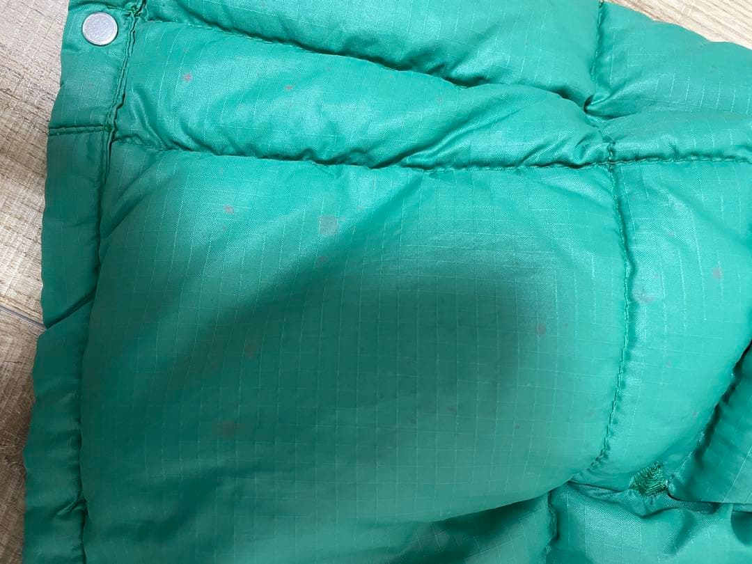緑色 ダウンベスト ノースフェイス　茶タグ